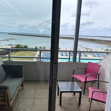 Appartement Front De Terrasse Et Parking